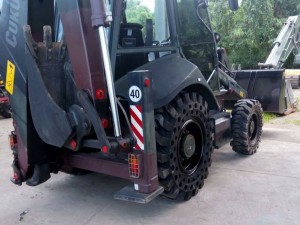 Becho Loder Solid Tyre Application