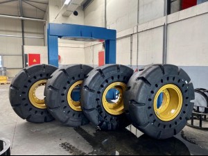 Solid Tyre