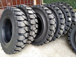 Solid Tyre